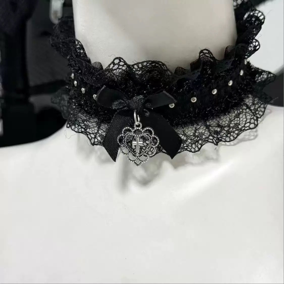 Kalung Renda Hitam Goth dengan - Magnetic Clasp Cosplay ulasan dan harga